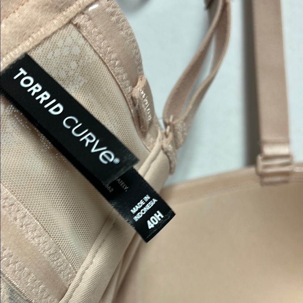 Elegant Torrid  Tan Women's Bra 40H - Picture 3 of 5